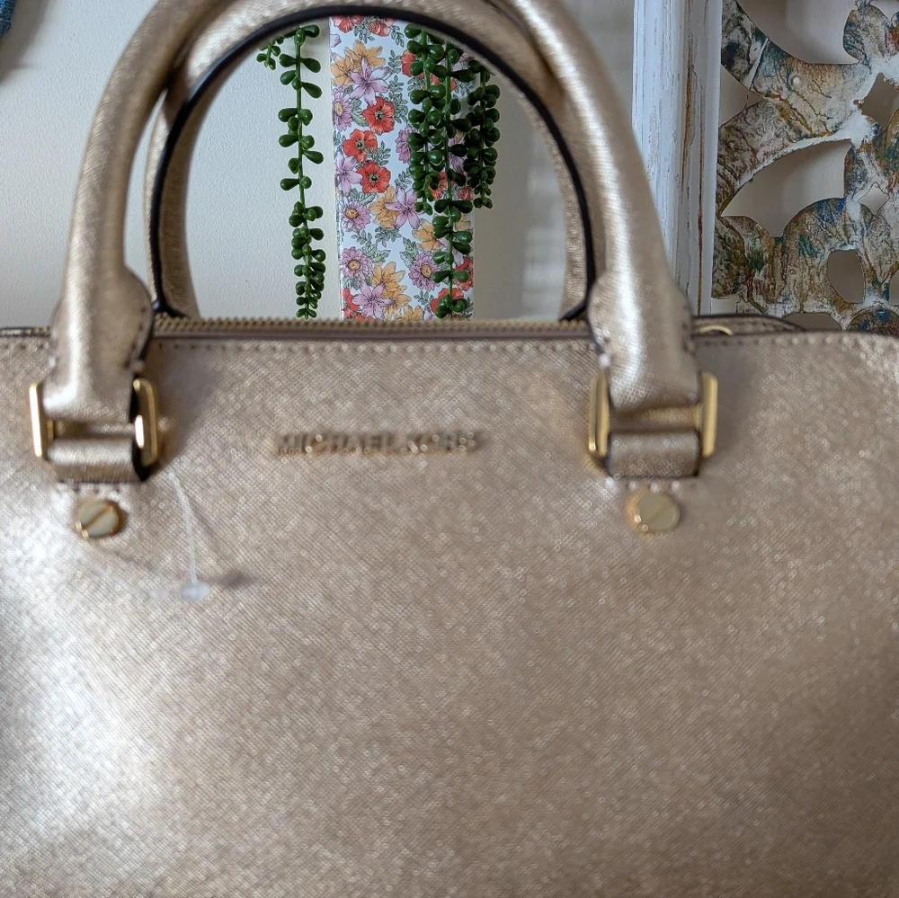 Michael Kors Savannah Metallic Saffiano Leather Satchel NEW - Picture 2 of 16